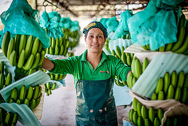Bananenproduzentin in Peru. Bild: Sean Hawkey