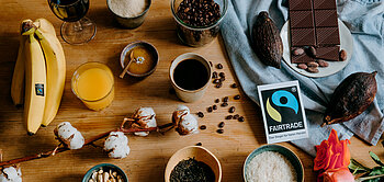 Fairtrade-Rohstoffe wie Bananen, Kakaobohnen, Reis und Co.