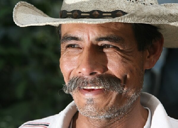 Cesar Humberto Aguilar, Supervisor der Fairtrade-Kaffee-Kooperative COPROCAEL in Honduras