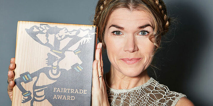 Anke Engelke mit Fairtrade Award 2016