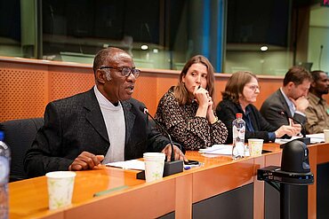 Im Januar 2023 sprach Daniel Amponsah im Europäischen Parlament über seine Perspektive auf das EU-Lieferkettengesetz und dessen mögliche Auswirkungen auf Kleinbäuer*innen, die Europa beliefern. 