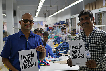  Amit Narke (links) und Hasmukh Dhodi, die Gäste zur Fashion Revolution. Bild: Dominik Jakob