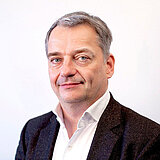 <b>Jens Bergmann</b><br />brand eins Medien AG<br /><i>Stellv. Chefredakteur</i><br></br>